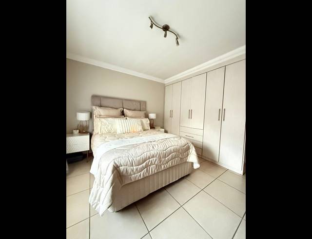 2 BEDROOM APARTMENT FOR SALE IN COMET